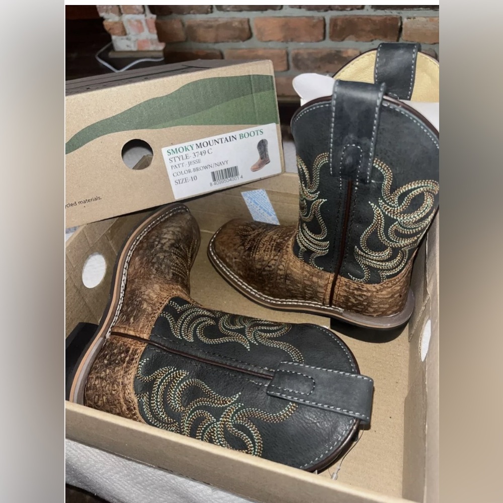 Smoky Mountain Boots Jesse Size 10 Brown/Navy - Brand New!